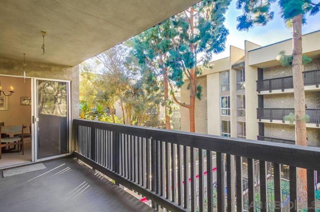 6406 FRIARS RD., San Diego, California 92108, 1 Bedroom Bedrooms, ,1 BathroomBathrooms,Condominium,For Sale,FRIARS RD.,250001424SD