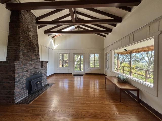 102 Santa Maria Avenue, Portola Valley CA: https://media.crmls.org/mediaz/7eaa8af2-b405-4b19-a53f-4ed1e268d27c.jpg