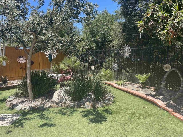 1467 Belmont Park Road, Oceanside CA: https://media.crmls.org/mediaz/7eab9823-22de-4e1e-a0de-5146cdec4e05.jpg