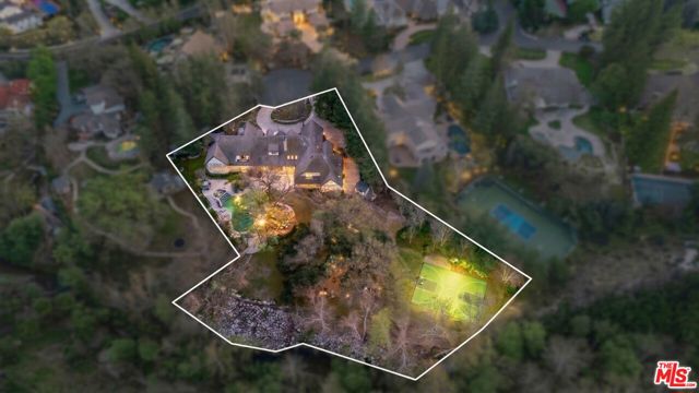 29105 Old Mill Creek, Agoura Hills CA: https://media.crmls.org/mediaz/7eabb830-bad5-492f-962f-31c5a6c2717e.jpg