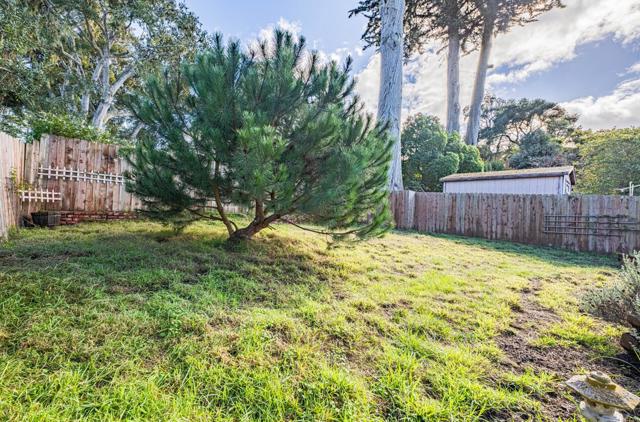 1113 Presidio Boulevard, Pacific Grove CA: https://media.crmls.org/mediaz/7eac7a84-fac2-4641-aedc-bb1ef86b4c03.jpg