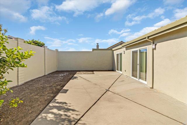 1521 Ebro Circle, Salinas CA: https://media.crmls.org/mediaz/7eaccfa6-479f-4273-a004-e7fee2f9a528.jpg