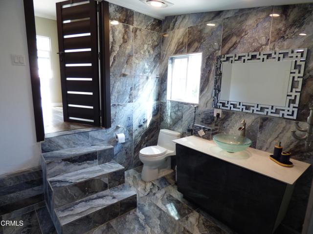 Detail Gallery Image 17 of 19 For 2434 Olive Ave, La Crescenta,  CA 91214 - 2 Beds | 2 Baths