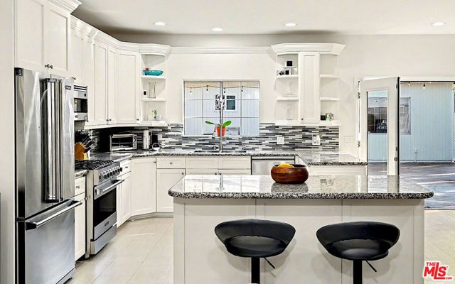 14954 Hesby Street photo 8