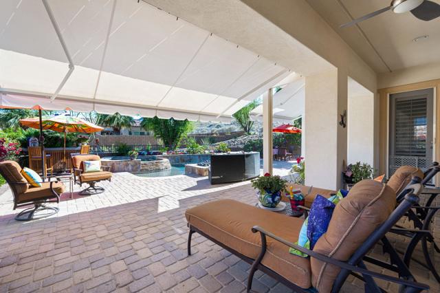 81139 Laguna Court, La Quinta CA: https://media.crmls.org/mediaz/7eb18199-66db-4a01-bde7-7e782532f034.jpg