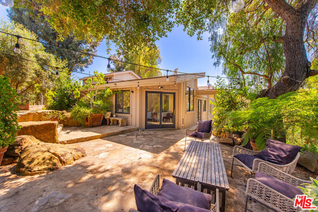 20812 Hillside Drive