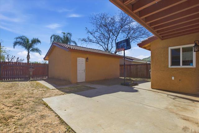 Detail Gallery Image 29 of 33 For 23587 Parkland Ave, Moreno Valley,  CA 92557 - 3 Beds | 2/1 Baths