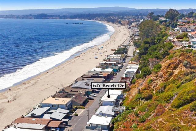 617 Beach Drive, Aptos CA: https://media.crmls.org/mediaz/7eb2633c-4124-47f3-ab87-3dd694a4287a.jpg