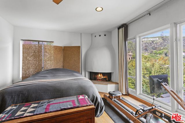3162 Durand Drive, Los Angeles CA: https://media.crmls.org/mediaz/7eb29cd9-246d-4560-96b7-a38c78656b44.jpg