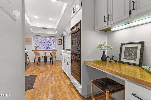 Detail Gallery Image 11 of 37 For 640 S Lake Ave #105,  Pasadena,  CA 91106 - 2 Beds | 2/1 Baths