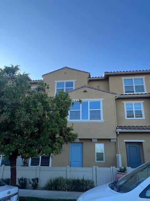 1345 Santa Diana Road, Chula Vista CA: https://media.crmls.org/mediaz/7eb2b582-5b08-450d-8ce6-f89afe82e27b.jpg