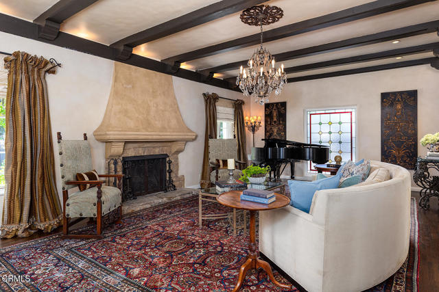 1711 Fairmount Avenue, La Canada Flintridge CA: https://media.crmls.org/mediaz/7eb31537-f6b0-479d-96e2-19ff243f6875.jpg