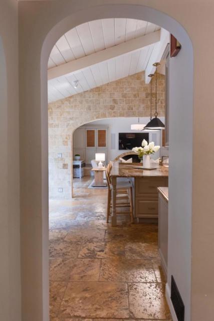 1260 Hayne Road, Hillsborough CA: https://media.crmls.org/mediaz/7eb36bf6-63ce-4cfb-886a-157f0a79405e.jpg