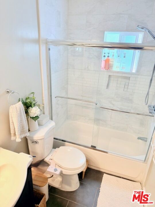 2940 Live Oak Street, Huntington Park CA: https://media.crmls.org/mediaz/7eb43978-d1a9-46db-a66a-f19501df34c5.jpg