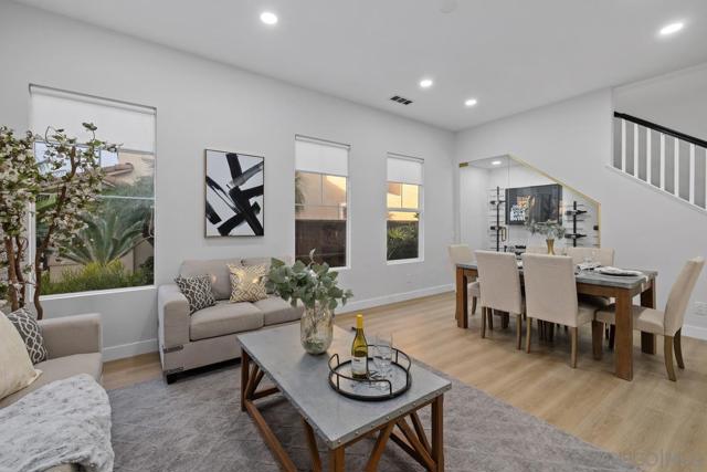 348 Plaza Los Osos, Chula Vista CA: https://media.crmls.org/mediaz/7eb4b8d8-2e3d-43a2-b8dd-2c3866c6388b.jpg