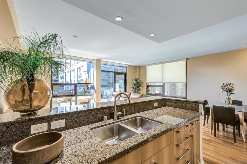 350 11th Ave - photo 2