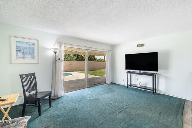 1620 Spence Street, Simi Valley CA: https://media.crmls.org/mediaz/7eb55afb-46d7-43a1-a208-82e70b187281.jpg