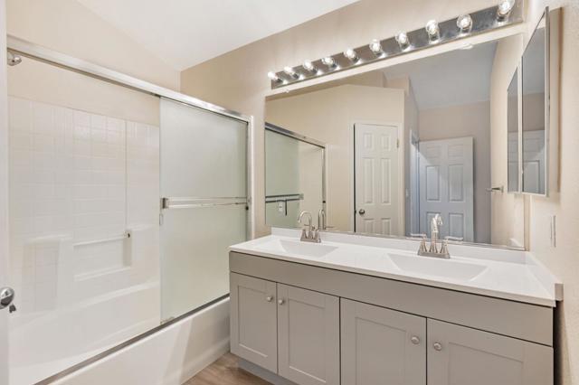 6121 Lambeck Lane, San Jose CA: https://media.crmls.org/mediaz/7eb56184-de09-4ee3-89cf-a13368710c9a.jpg