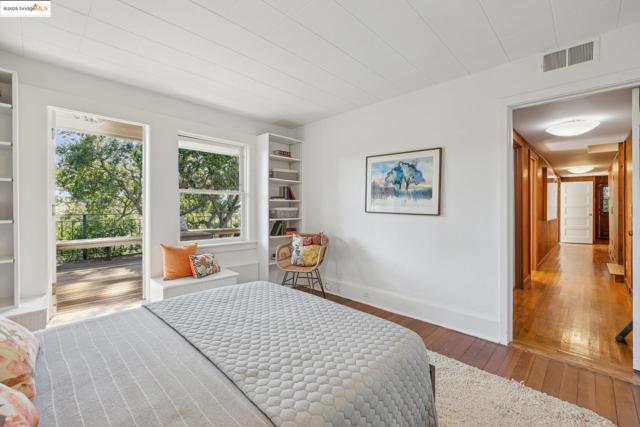 2671 Shasta Rd, Berkeley CA: https://media.crmls.org/mediaz/7eb63c30-18ea-47cc-accf-651635c98316.jpg