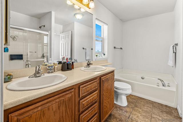 6550 Ponto Dr, Carlsbad CA: https://media.crmls.org/mediaz/7eb6bdbd-1bb0-4de4-b4c8-14042ed654ba.jpg
