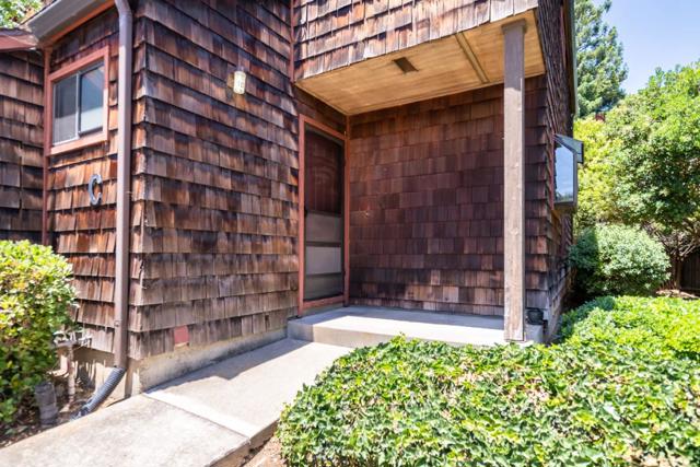 1555 Hecker Pass Road, Gilroy CA: https://media.crmls.org/mediaz/7eb6e275-efa4-4181-a904-55d3b7e23e93.jpg