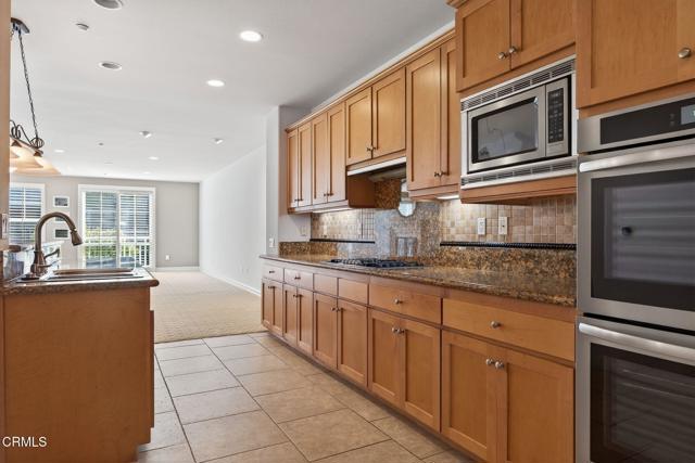 1423 Windshore Way, Oxnard CA: https://media.crmls.org/mediaz/7eb7c6a1-1e85-4397-99f5-481088ae8f9e.jpg