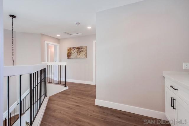 1278 Avenida Miguel, Encinitas CA: https://media.crmls.org/mediaz/7eb8be9c-5204-4a4b-8be8-512c17ec8717.jpg