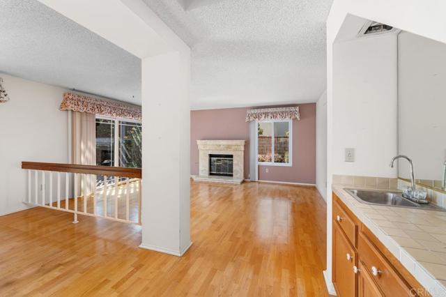 Detail Gallery Image 9 of 37 For 3711 Overpark Rd, San Diego,  CA 92130 - 4 Beds | 2/1 Baths