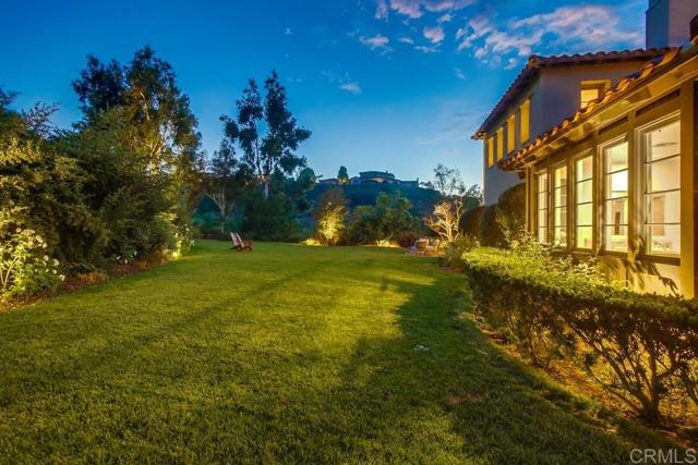 Detail Gallery Image 14 of 70 For 8308 Top O the Morning Way, San Diego,  CA 92127 - 5 Beds | 5/1 Baths