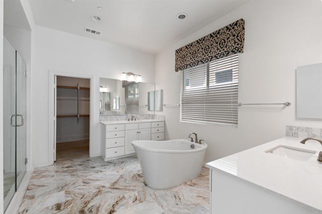 1801 Santa Christina, Chula Vista CA: https://media.crmls.org/mediaz/7eb9b5de-5944-4f3a-bb5b-9bc735290775.jpg