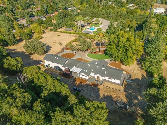 16035 Oak Glen Avenue, Morgan Hill CA: https://media.crmls.org/mediaz/7ebc0473-6d97-4520-b3f7-557a8478bccb.jpg