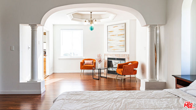 7449 Studio Road, Canoga Park CA: https://media.crmls.org/mediaz/7ebc4a5e-e198-4b93-8077-0cb8218f0bdf.jpg