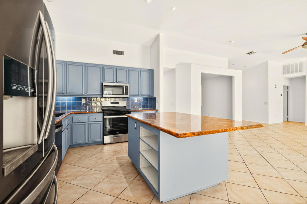 MLS #219137635DA image #6