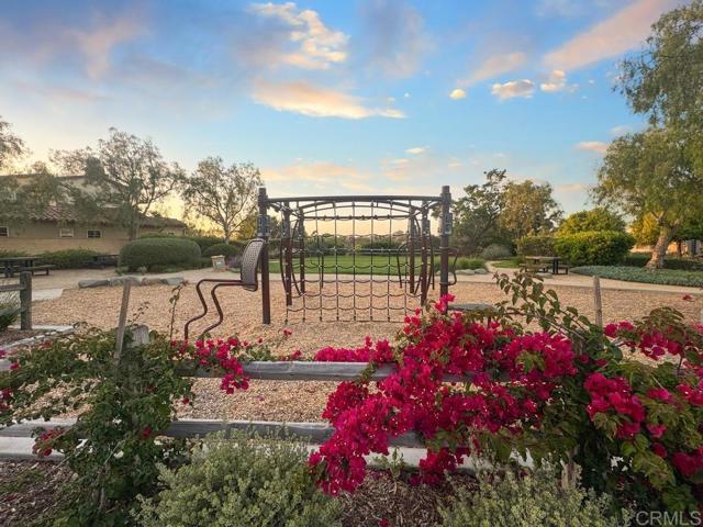 7845 Caminito Camelia, San Diego CA: https://media.crmls.org/mediaz/7ebdcfcd-fb6b-4f58-b5b2-9beb2e38d540.jpg