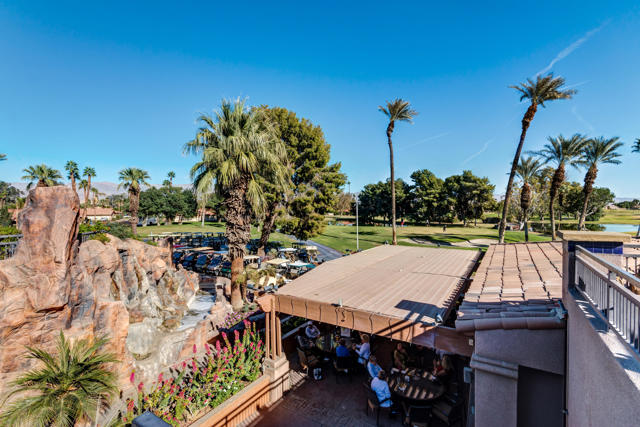 82126 Travolta Ave Avenue, Indio CA: https://media.crmls.org/mediaz/7ec04944-3596-4848-bae0-c8cf4e63671a.jpg