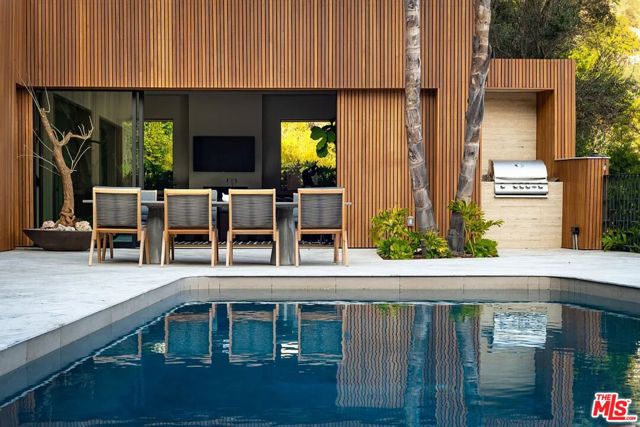 1883 Rising Glen Road, Los Angeles CA: https://media.crmls.org/mediaz/7ec095a3-80c3-421a-9d4d-1ad4d92a7f06.jpg