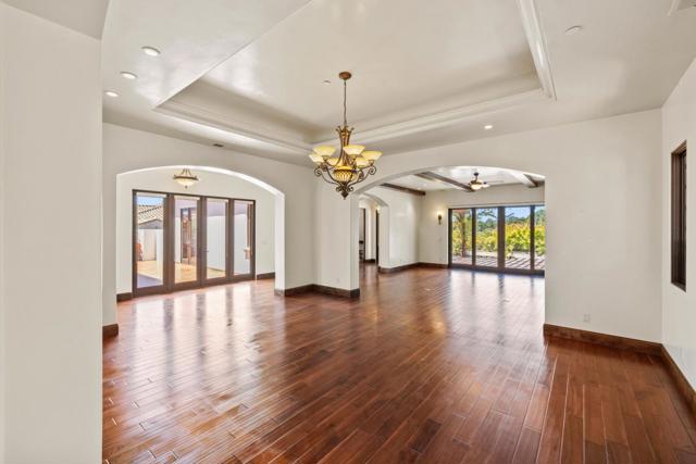 5 Fairway Court, Seaside CA: https://media.crmls.org/mediaz/7ec31932-82c8-45b1-97f9-6f693d603438.jpg