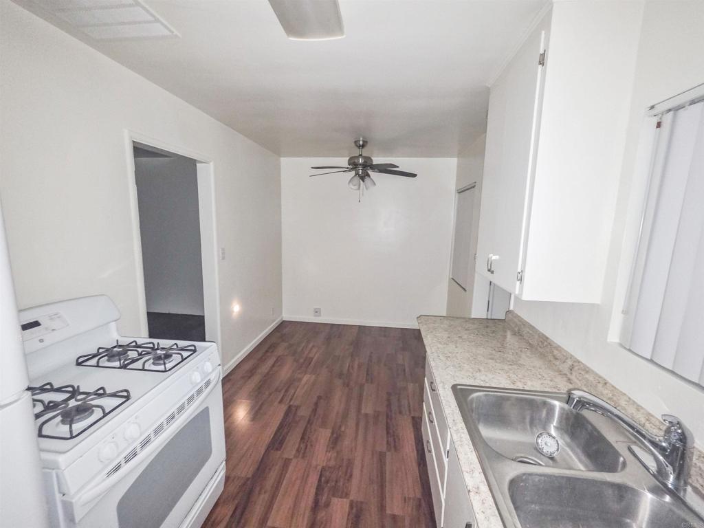 403 4th Ave - photo 11