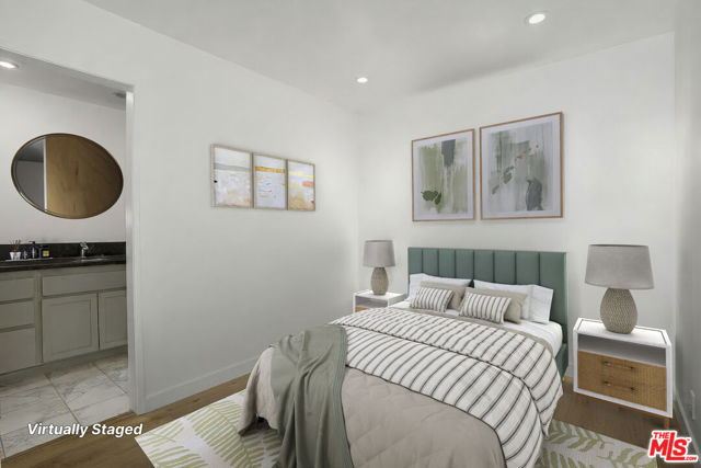 1 Bed Home for Sale in Los Angeles, California