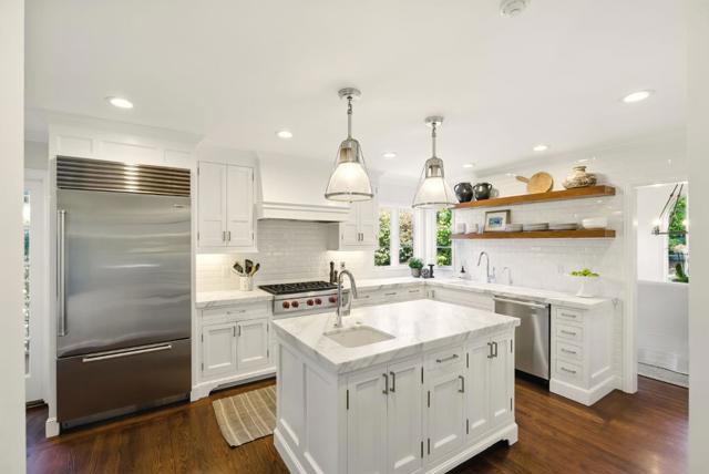 540 Parrott Drive, San Mateo CA: https://media.crmls.org/mediaz/7ec481fa-04b2-4b12-a766-a96da7af5364.jpg