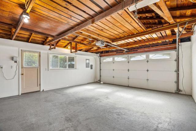 26372 Riverside Place, Carmel CA: https://media.crmls.org/mediaz/7ec4a4c8-c5e8-4ffc-9dd5-dcff36a9bc39.jpg