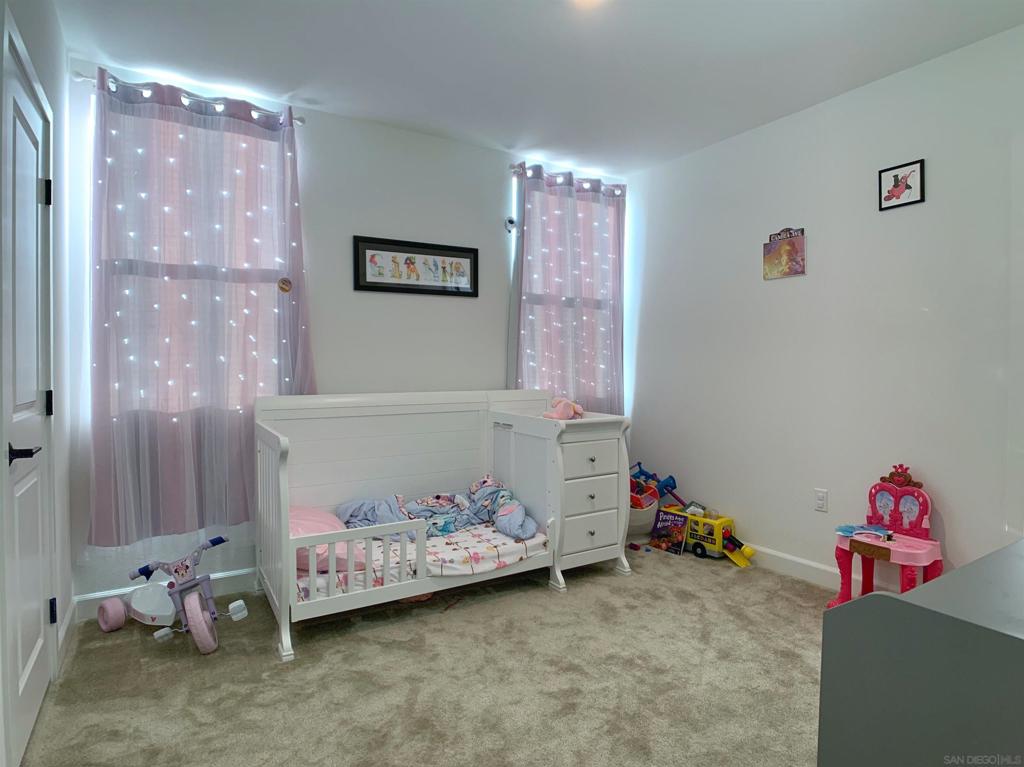 MLS #250039012SD image #31