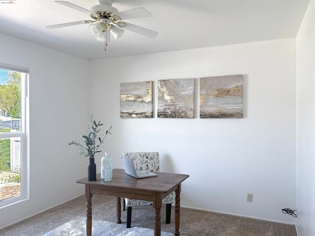 780 Beaver Ln, Discovery Bay CA: https://media.crmls.org/mediaz/7ec54853-4c6a-4c06-b0b1-82152ace22bd.jpg