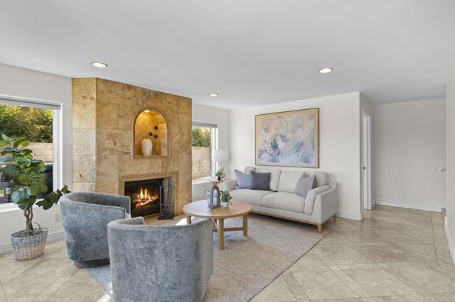 213 Via Palacio, Encinitas CA: https://media.crmls.org/mediaz/7ec5674d-6760-41d0-9ff5-8b39fb9e6be7.jpg