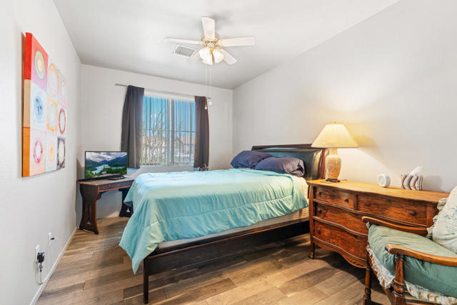 29613 Calle Tampico, Cathedral City CA: https://media.crmls.org/mediaz/7ec5b442-3c68-4cf3-b6a1-70311d037de7.jpg