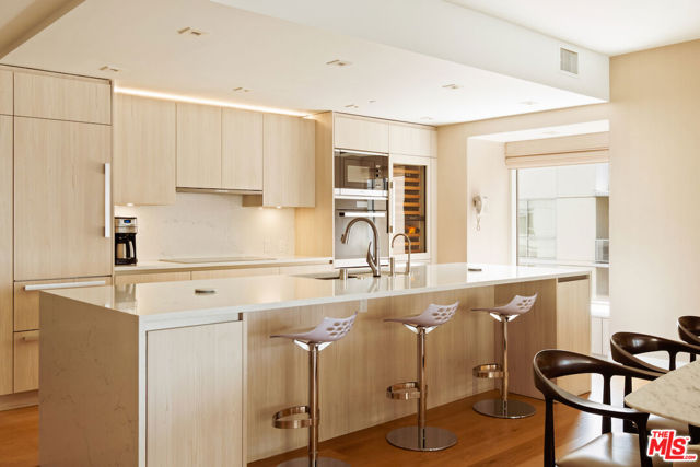 2 Bed Home for Sale in Los Angeles, California