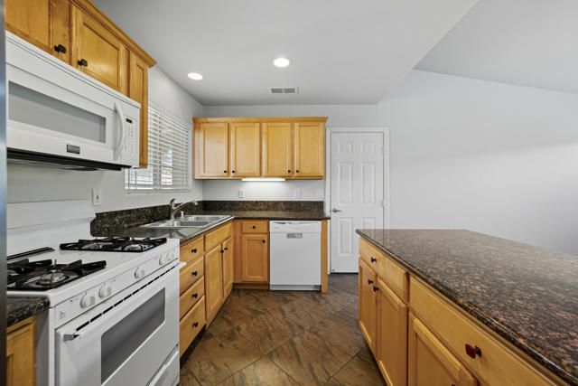 MLS #219135822DA image #5