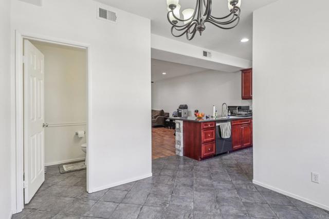 Detail Gallery Image 23 of 44 For 8806 Appleblossom Ct #4,  Santee,  CA 92071 - 3 Beds | 3/1 Baths