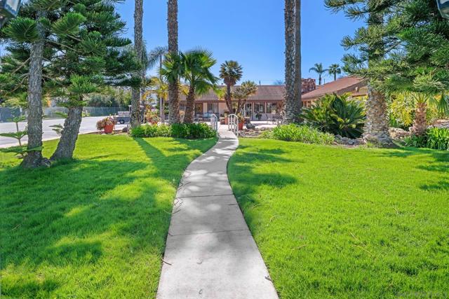 328 Killdeer, Oceanside CA: https://media.crmls.org/mediaz/7ec886cd-875f-409a-8827-98c6d2e78dac.jpg