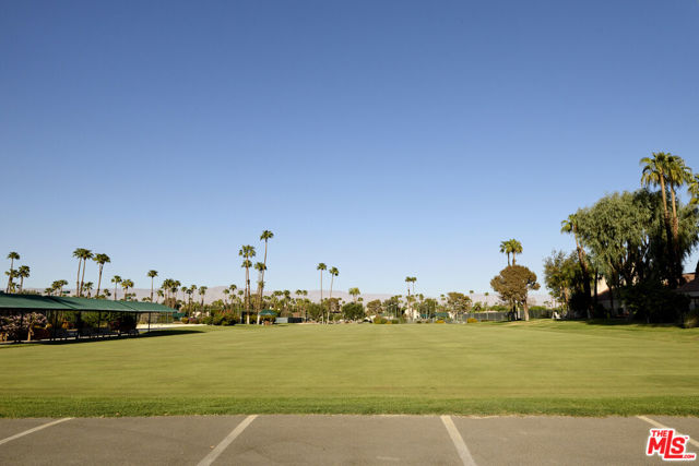 10 Wimbledon Circle, Rancho Mirage, CA 92270